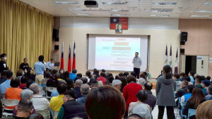 嘉義市府昨日舉辦「變更高速公路嘉義交流道附近特定區計畫案」暨「擬定高速公路嘉義交流道附近特定區計畫細部計畫案」公開展覽首場說明會／嘉義市府提供