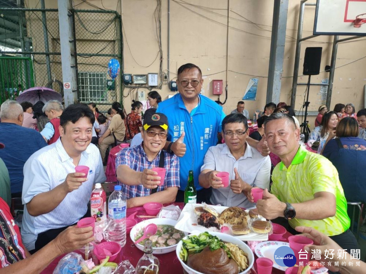 2026南投縣信義鄉鄉長選戰提前開打，4位有意投入選戰的參選人積極投入地方經營-左1左松學海、左2全秋雄、右2何明德、右1史慶昇。(圖/記者賴淑禎攝)