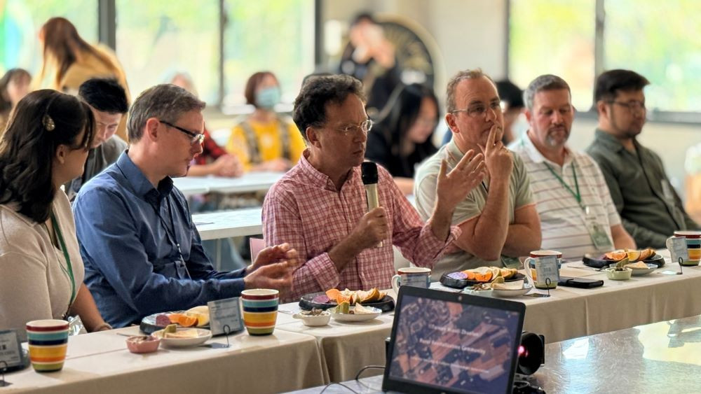 德國金牌農村團參訪苗栗農村再生，對於壢西坪的成長及經營高度感興趣。(圖/苗栗縣政府)