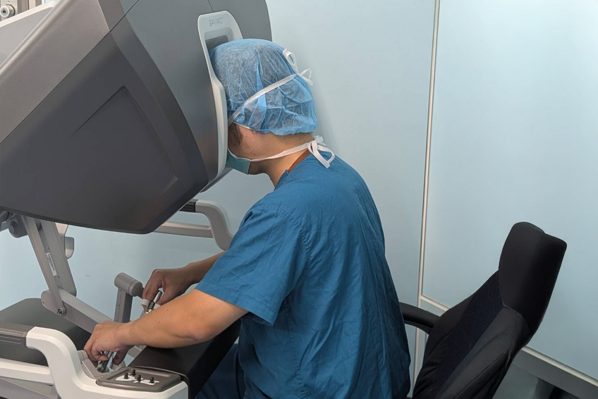 彰基同時配置達文西多孔系統與SP單孔系統，針對不同手術需求互補運用，為病人量身打造更精準、個人化的微創治療。圖／彰基醫院提供