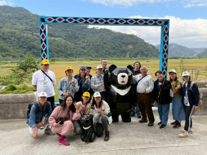 玉管處於花蓮南安遊客中心辦理企業體驗假期-推動公私協力深化自然永續行動。（玉管處提供）