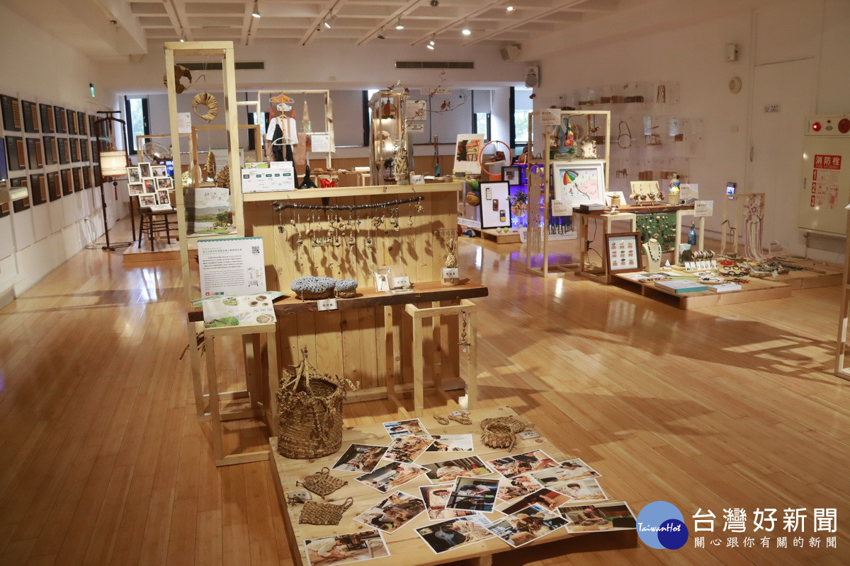 材料再生設計創新探索循環利用的可能。（記者扶小萍攝）