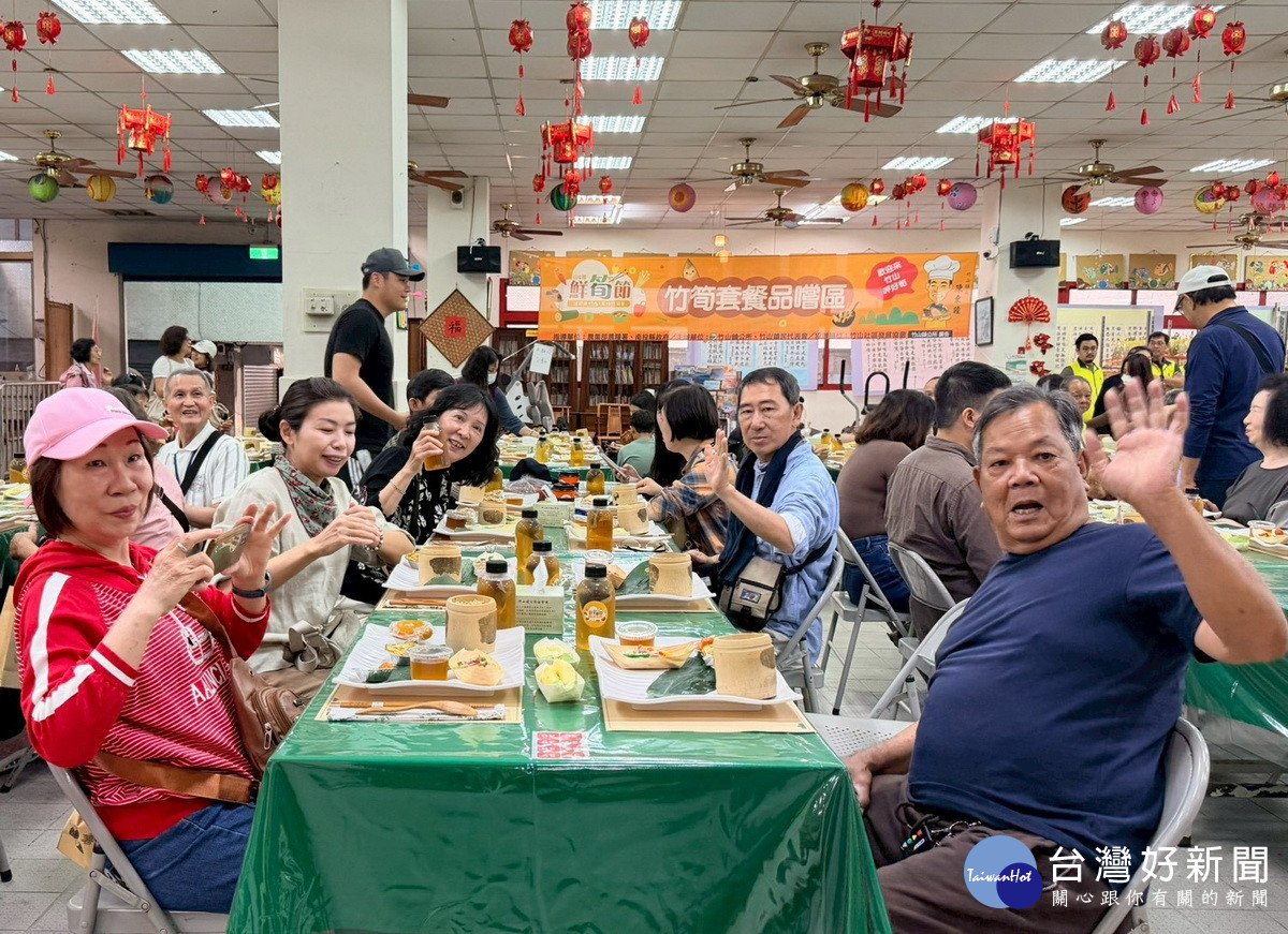 遊客也推許這是場美食與人文豐富之旅。(竹山公所提供)