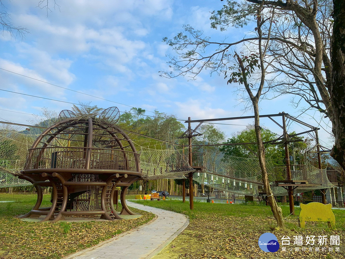 大埔鄉和平村多功能育樂廣場銀幼都適合。(南投分署提供)<br />
<br />