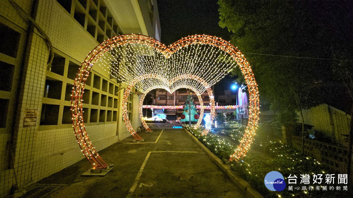 永靖鄉「點亮平安季」嗨翻週末夜 鄉長抽出機車、日本來回機票大獎