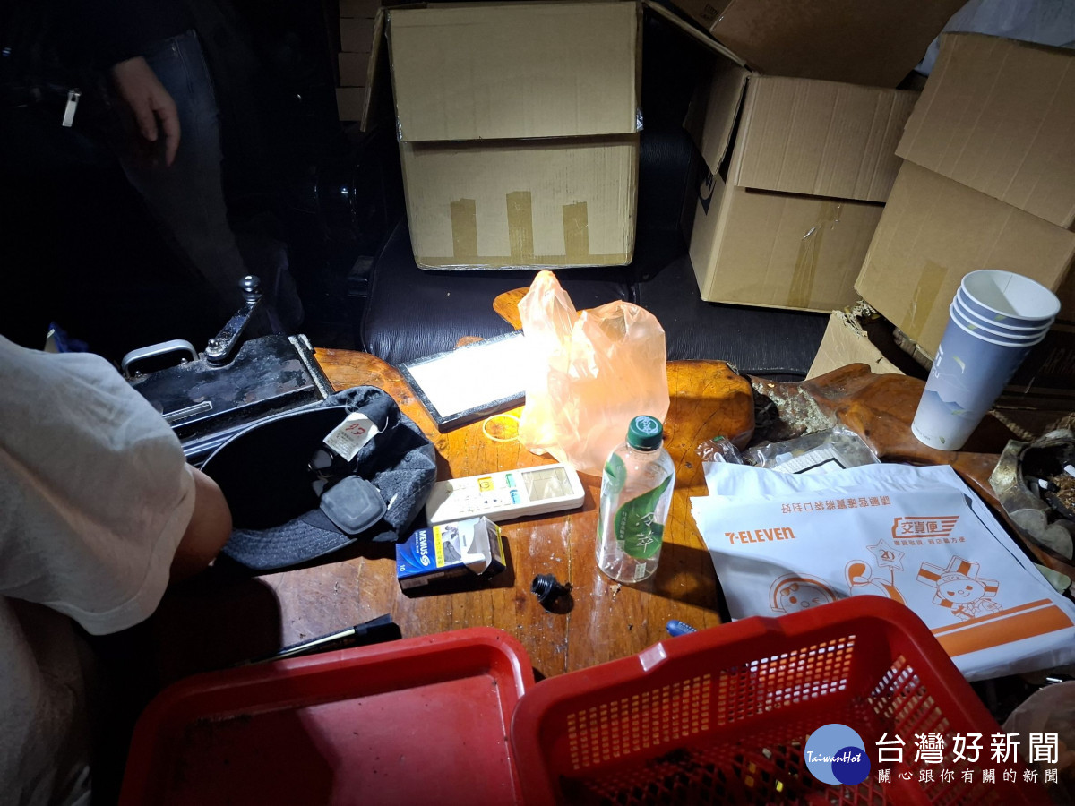 中壢百警「雷霆除暴」強勢掃蕩,破獲大型彩虹菸分裝場。