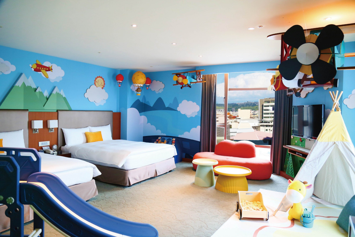 「潮汐願望箱」邀請旅客寫下願意採取的永續行動並上傳社群,即有機會獲得免費親子主題房住宿乙晚。