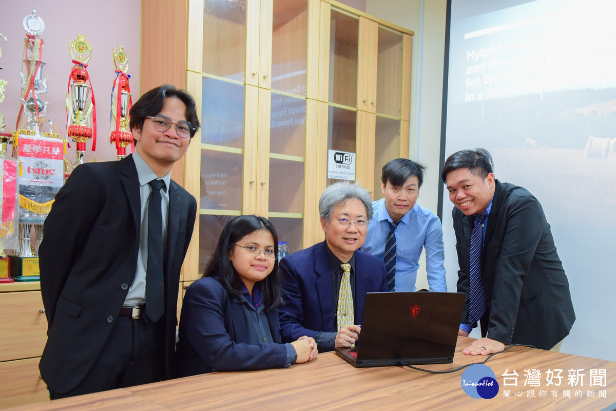 中原大學電機系講座教授洪穎怡(圖中)獲NVIDIA學術計畫補助,展現中原在智慧電力與綠色能源研究之實力。