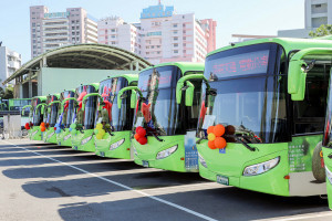 嘉義縣府斥資1億1,321萬4,133元採購10輛低碳電動大客車／嘉義縣府提供