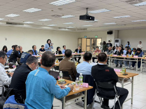 雲林縣府今天由縣長張麗善主持，在縣府工商策進會會議室召開「麥寮LNG專案執行情形暨安全管理規劃機關研商會議」／翻攝照片