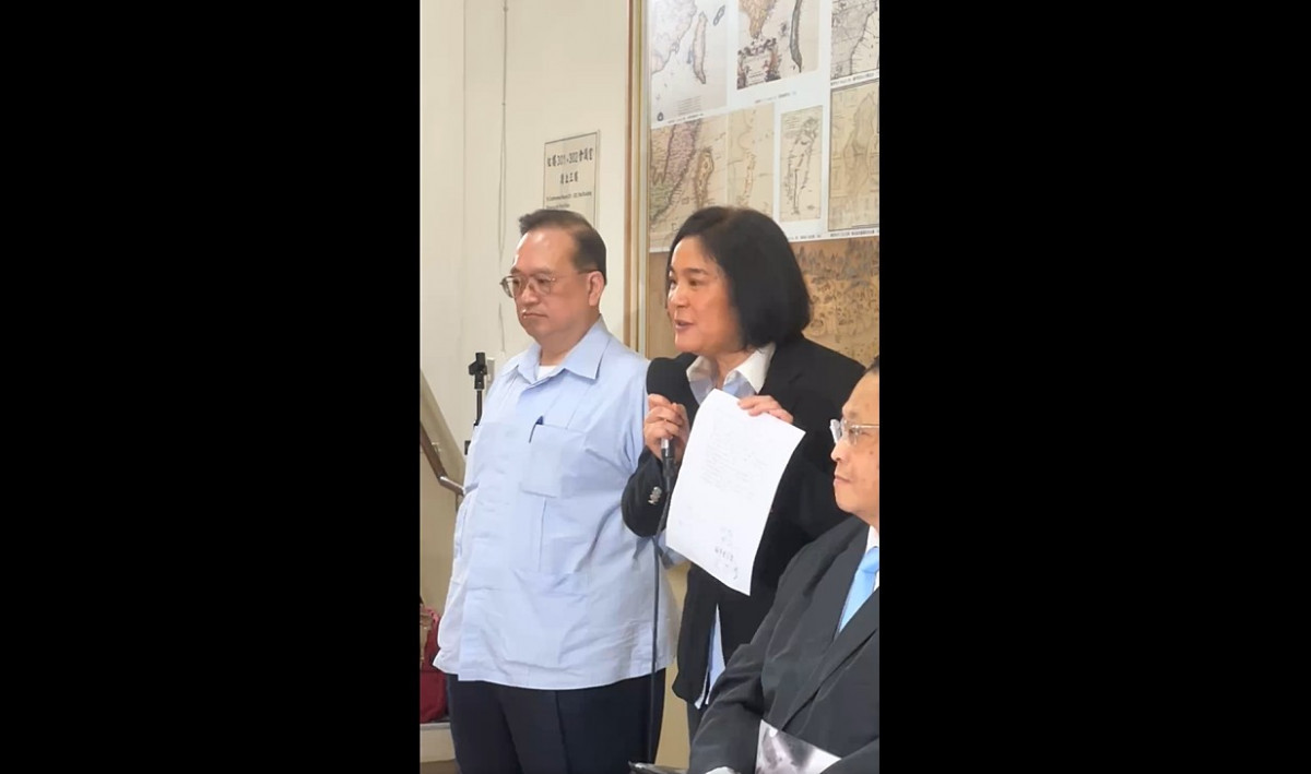 中國國民黨籍立法委員陳玉珍（中）。（圖／翻攝自Facebook帳號陳玉珍 珍愛金門影片直播）