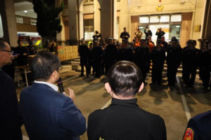 新竹縣通過警察局115年度增編預算，率非六都之先，提出「勤務繁重加成」津貼。