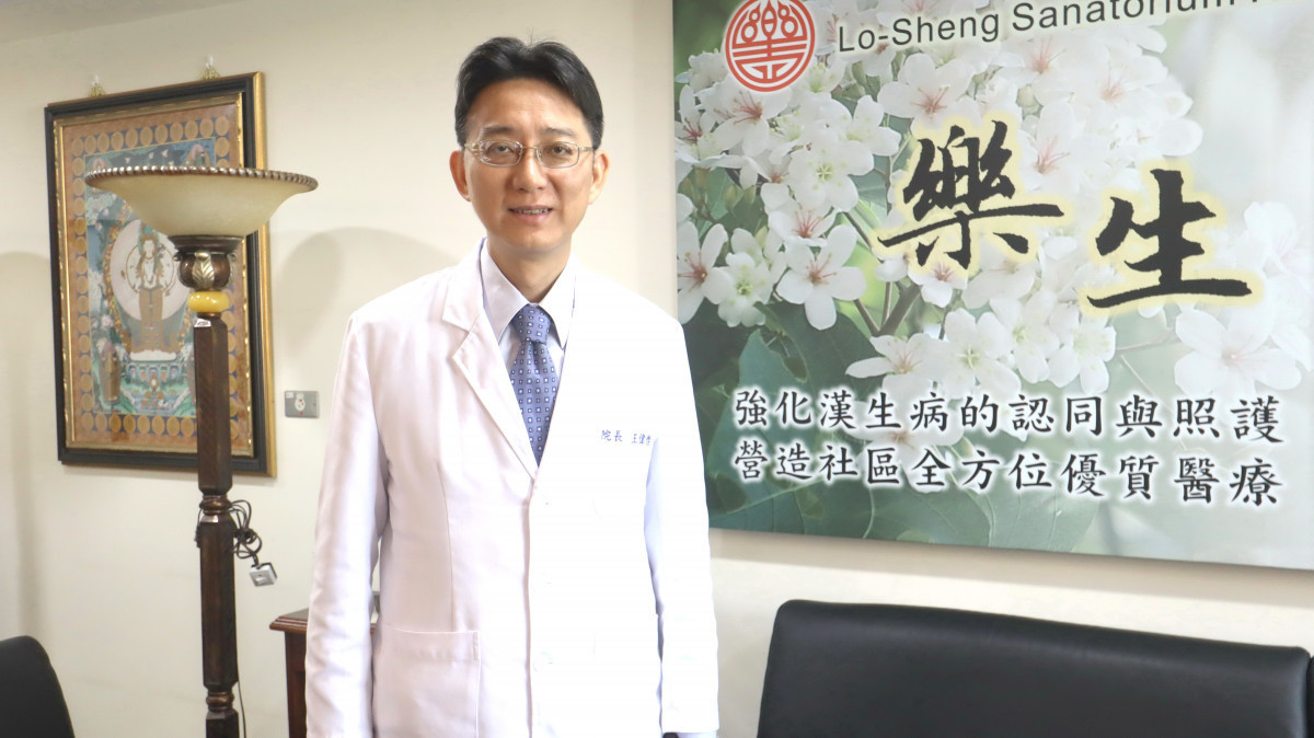 衛生福利部樂生醫院長王偉傑認為,生男、生女主要由爸爸的精子決定。