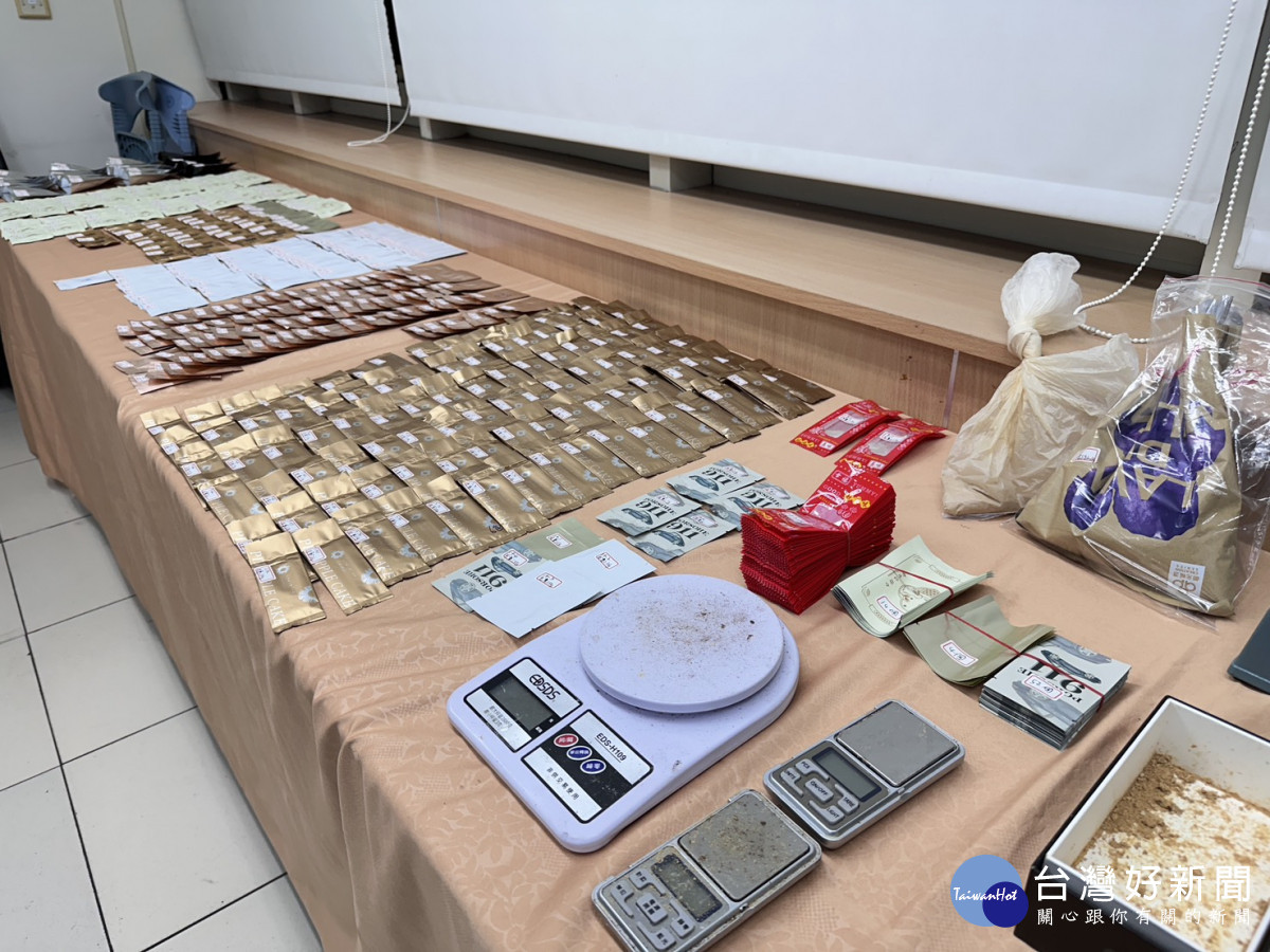 桃警少年隊直搗毒窟,破獲毒品咖啡包分裝場。