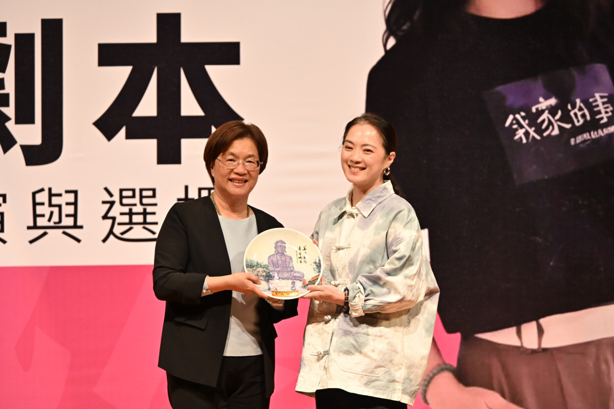 從舞台到銀幕　高伊玲在彰化與青年對話人生與職涯