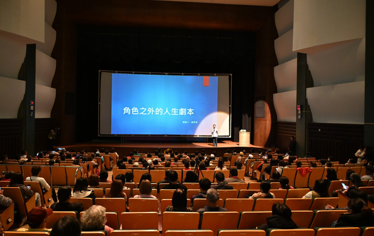 從舞台到銀幕,高伊玲在彰化與青年對話人生與職涯。圖/彰化縣政府提供