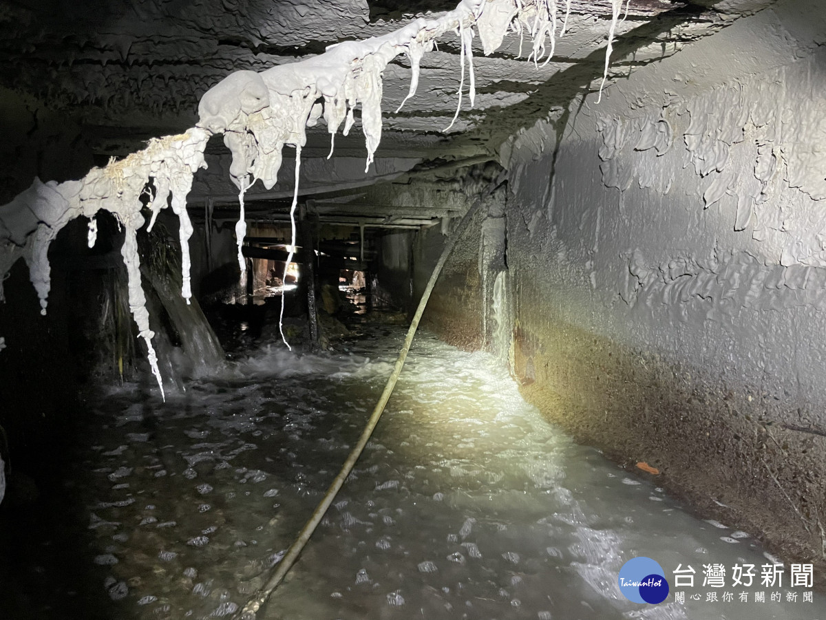 檢調警環重拳出擊,查獲砂石場長期偷排廢水。