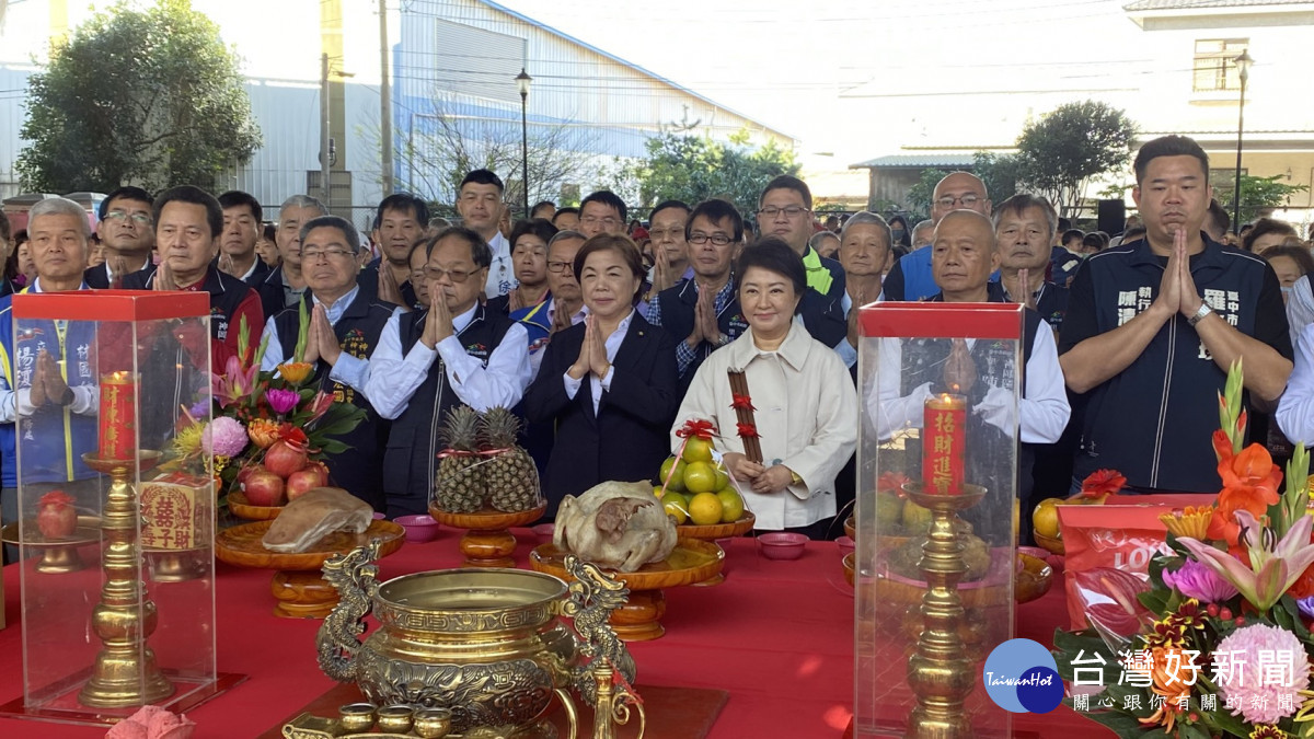 立委楊瓊瓔出席「神岡區神洲里市民活動中心」完工落成祈福典禮。
