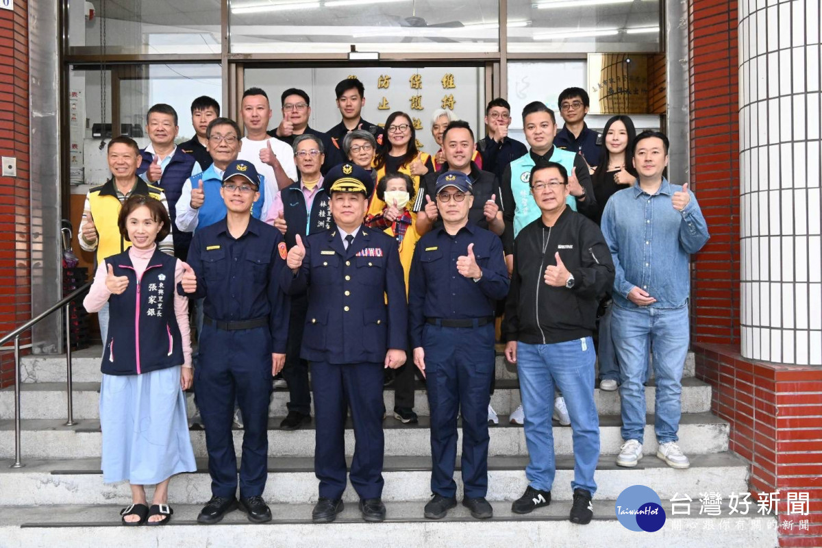 嘉義市政府警察局第二分局昨天舉行南門派出所卸、新任所長布達典禮／警方提供