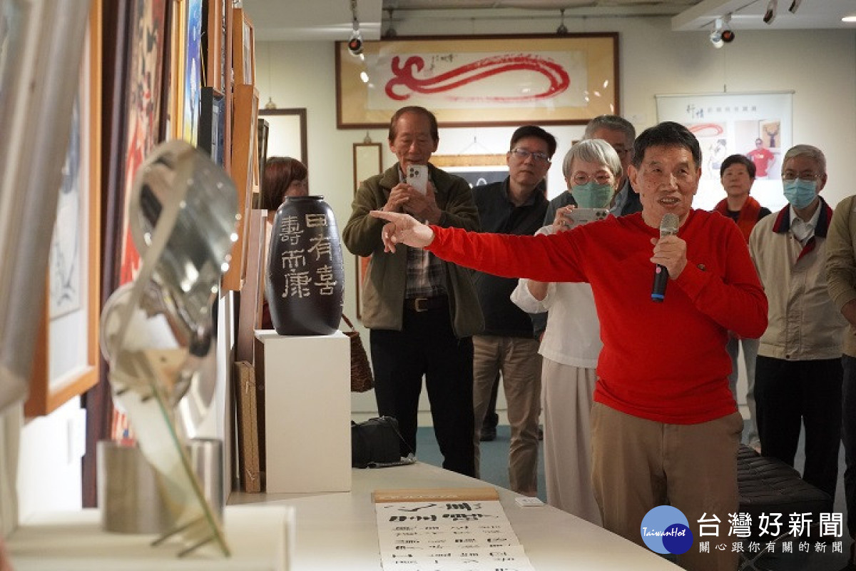 名家齊聚中華大學藝文中心　「行．情」俞曉佩收藏展交織藝術與故事