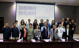 府會首長多位議員都出席相挺蔡宗智參選名間鄉長。（記者扶小萍攝）