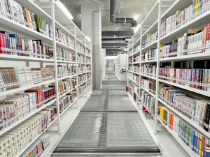 中市圖總館地下一樓密集書庫，作為各閱覽區的圖書典藏暨運輸中心
