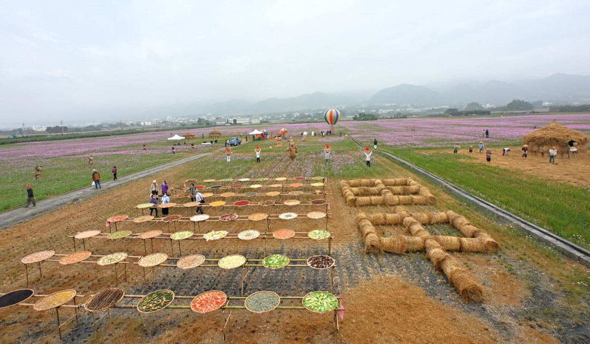 田中稻草藝術節現場景物。圖/記者鄧富珍翻攝