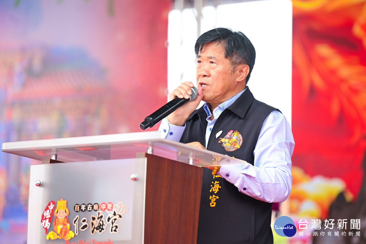 中壢仁海宮董事長王介禧期盼在天上聖母的慈悲護佑下,陪伴受難家庭走過艱難時刻。