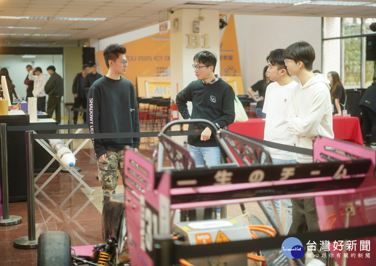 師生跨域合作、動手實作的豐碩成果展現。