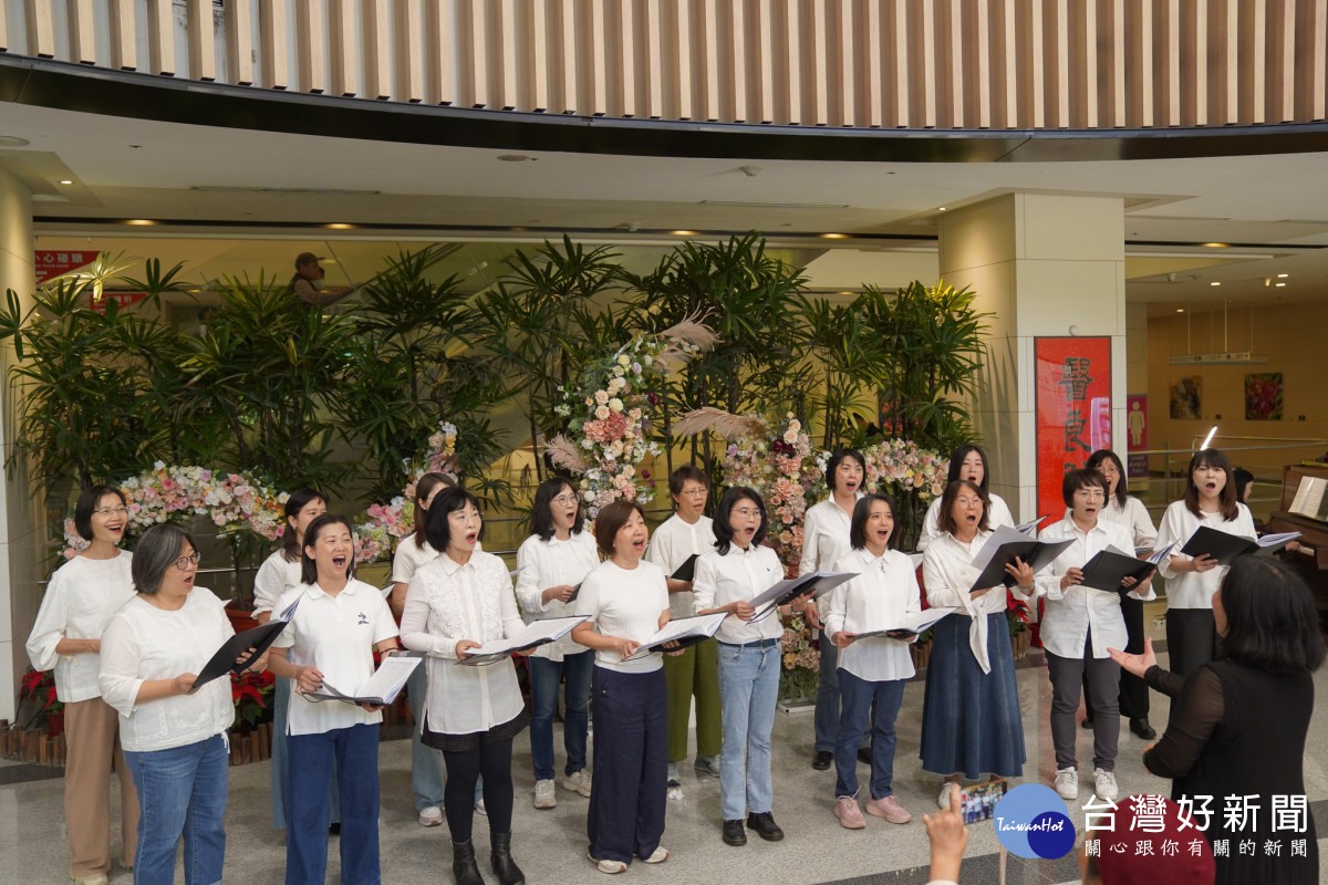 「音樂傳愛・永續共好」聖誕感恩音樂會　中醫大新竹附醫溫馨演出