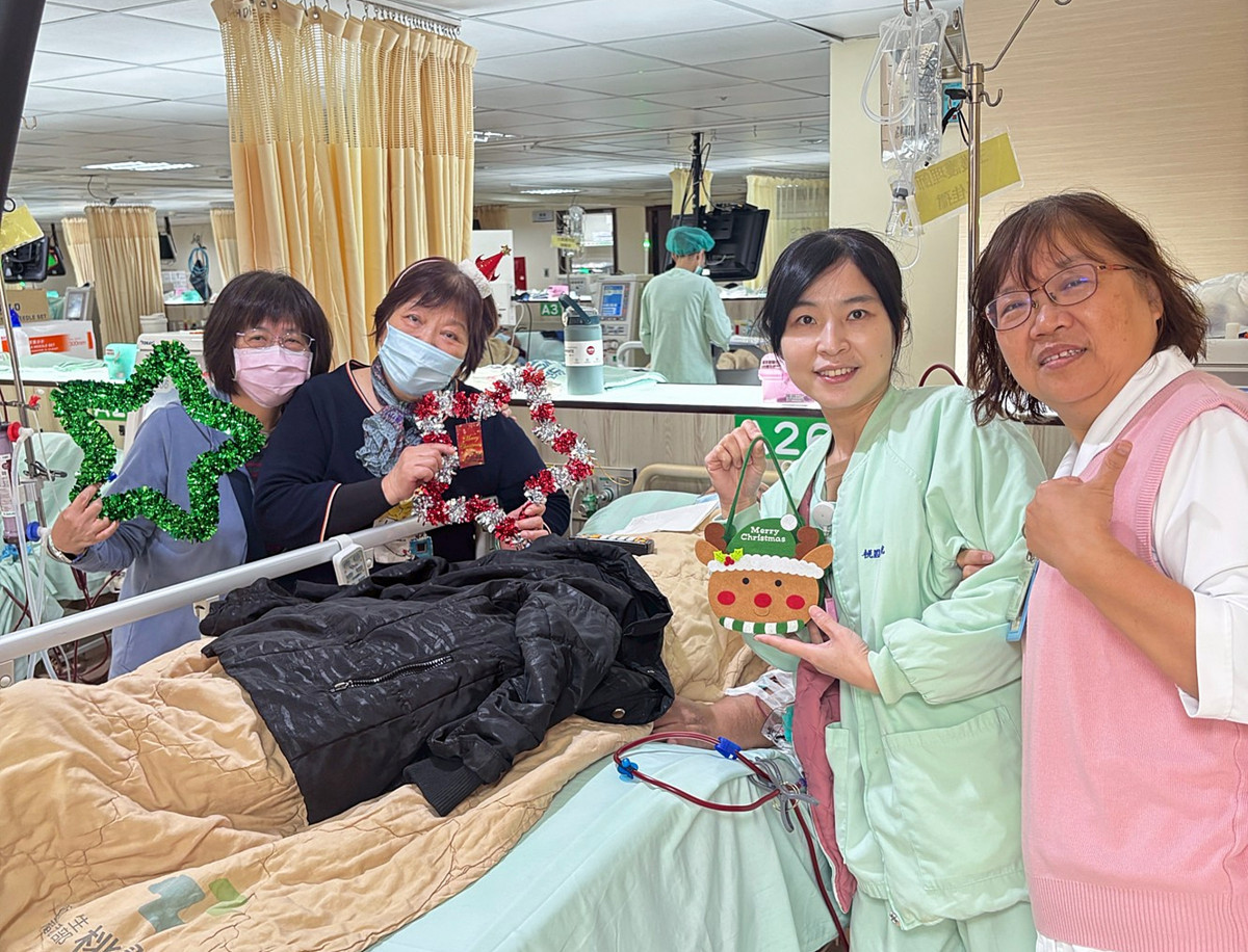 部桃透析室聖誕同歡　陪腎友走過長路