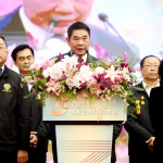 苗栗縣長鍾東錦（中）。（圖／苗栗縣府提供）