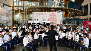 北市介壽國中管樂團首度在南投半山夢工廠演出。（樹德半山夢工廠提供）