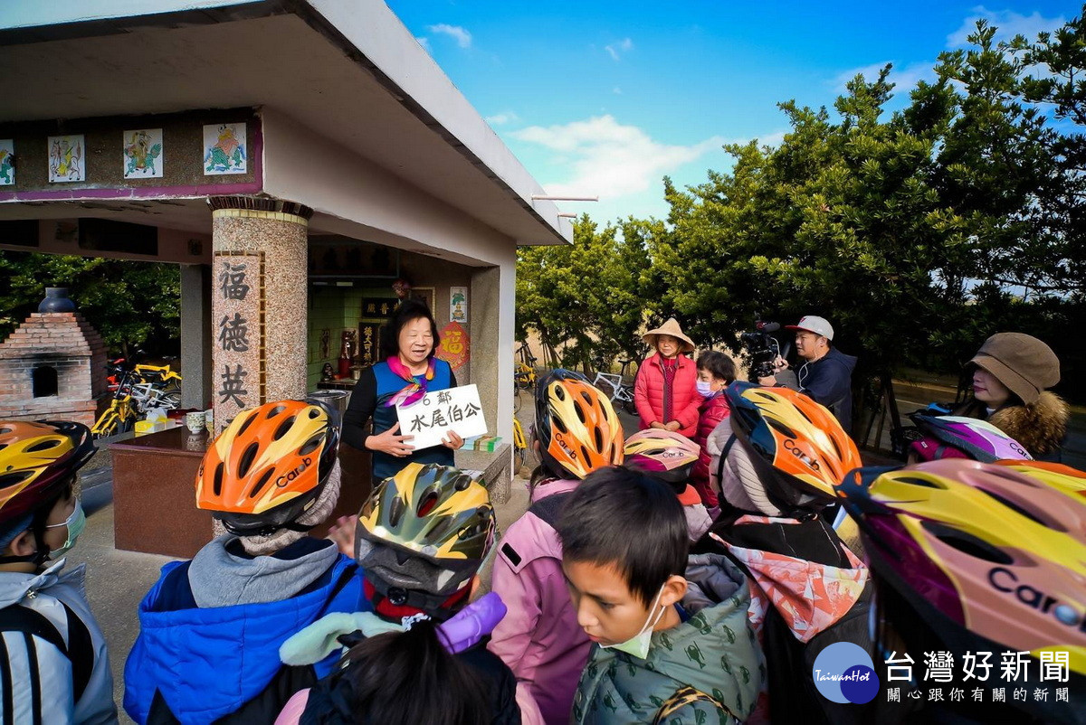 桃園綠旗認證連4年全國第一,社子國小獲永久綠旗(R3)再創環境育新里程碑。