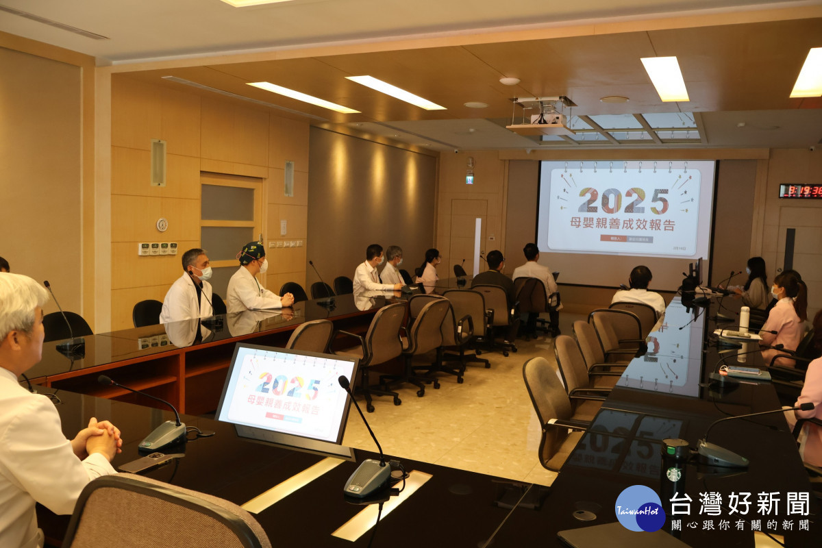 北榮桃園分院每季定期召開母嬰親善成效檢討會議,由副院長楊斯年(左1)主持