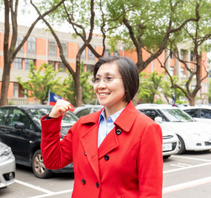 徐欣瑩說，她是新竹土生土長的客家妹，將會一輩子為新竹努力打拼。