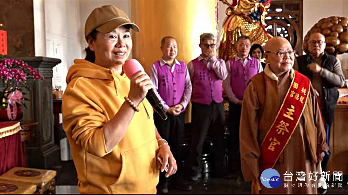 宮主丁素珠表示，非常感謝慧禮法師在非州拯救的兒童照顧的這麼好，今日有緣來龍德宮參訪