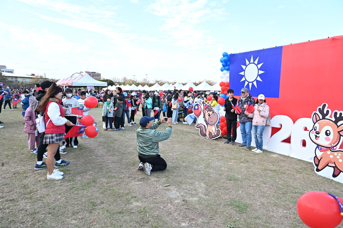 鹿港元旦升旗迎2026，王惠美表示改造彰化持續向前。圖／彰化縣政府提供