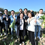 從產地到餐桌，芬園「白寶玉出土記」秒殺登場，吸引近6千人參與。圖／彰化縣政府提供