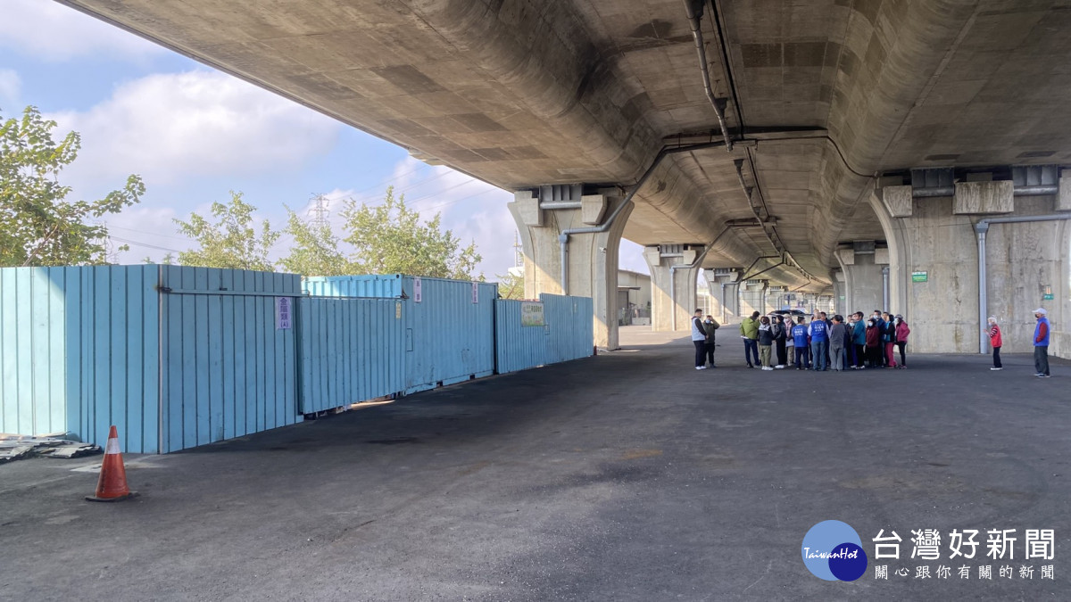 溪州環保志工隊原租用高架道路下約988平方公尺空間，經立委楊瓊櫻及台中市議員羅永珍協調，最後折衷限縮為300平方公尺。