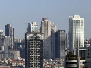 台中七期預售豪宅衝破百萬、成屋豪宅僅5字頭。