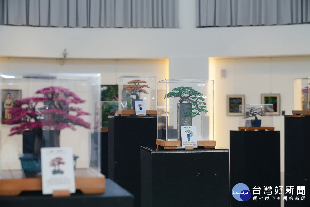 一路相伴・心光映象展。(犯保協會南投分會提供)