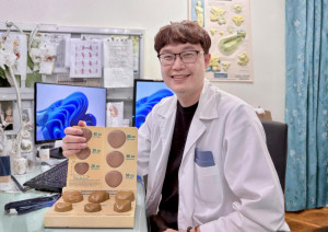 泌尿科吳宗憲表示：攝護腺癌若能在早期被發現並及早介入治療，多數患者的病情都能獲得良好控制，預後相對穩定。