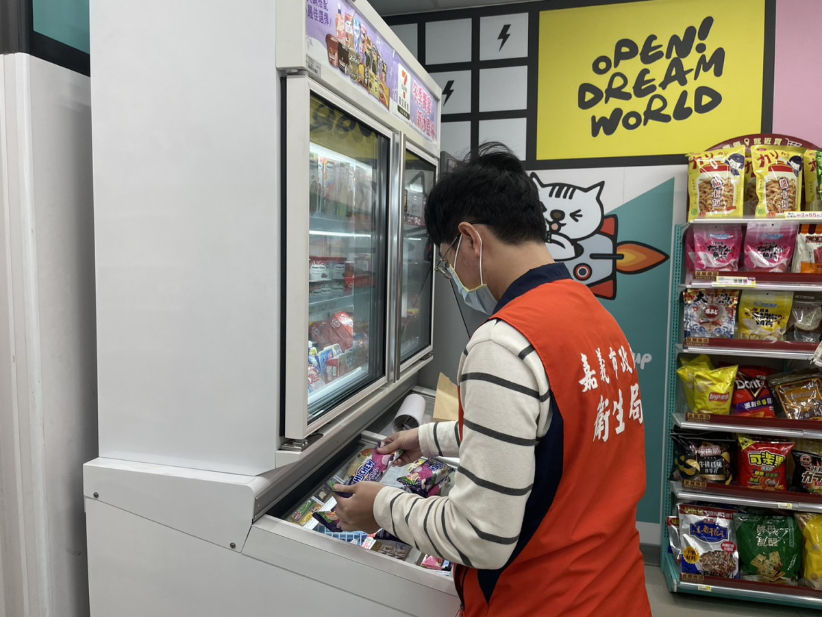 維護民眾的飲食健康安全,嘉義市衛生局針對轄內店家加強抽驗日本食品/嘉市衛生局提供