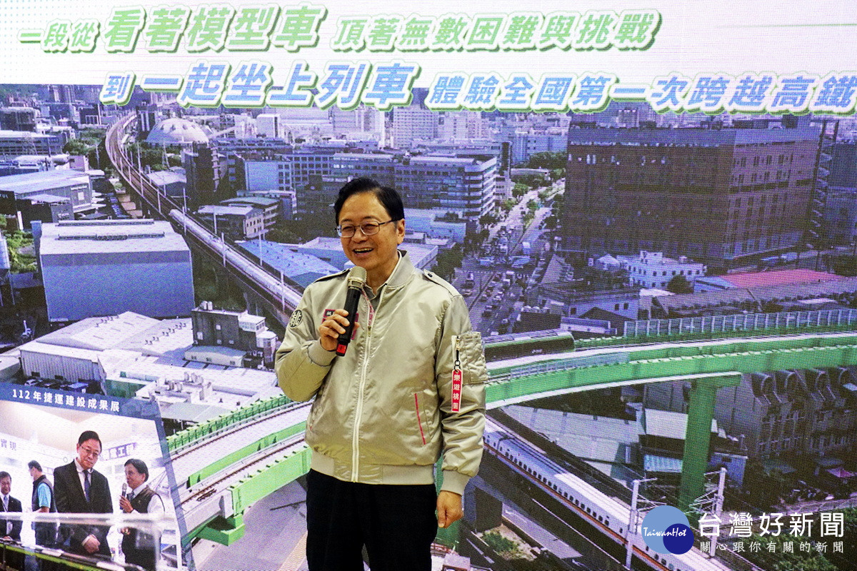 桃園市長張善政於「桃園捷運綠線114年成果展」中肯定桃園捷運綠線的成果。