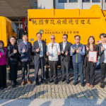 張市長與日月光中壢廠代表合照。