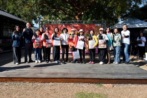 苗栗縣樂齡學習示範中心頒發年度勤學獎　241位勤學不輟學員受表揚