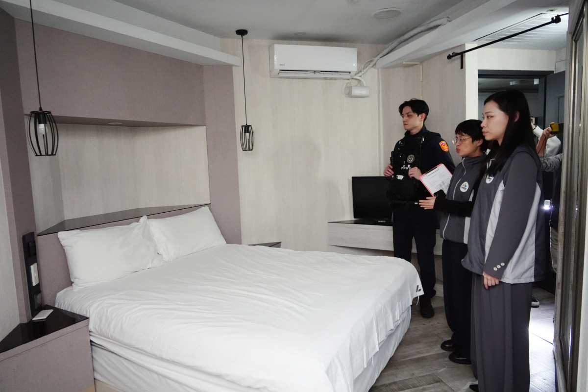 北市觀傳局檢視現場房間數與營業情形
