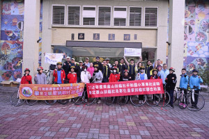美侖山扶輪社平和國小單車壯遊　徐榛蔚攜手學子挑戰自我