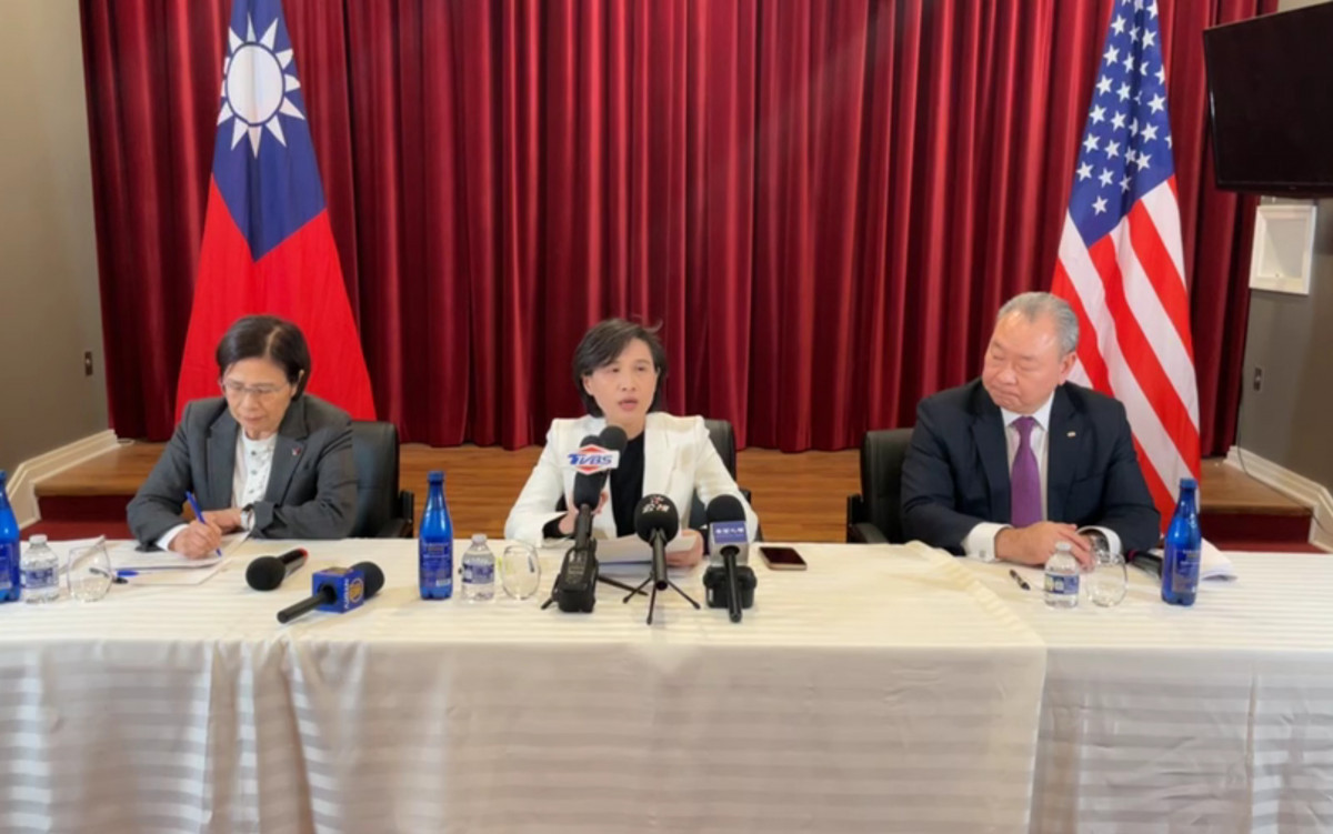 （圖／翻攝自行政院臉書）